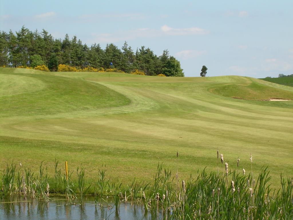 Forrester Park Resort Dunfermline Exterior foto